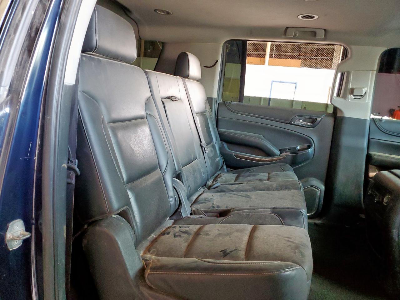 Chevrolet Suburban K1500 Lt Image 2