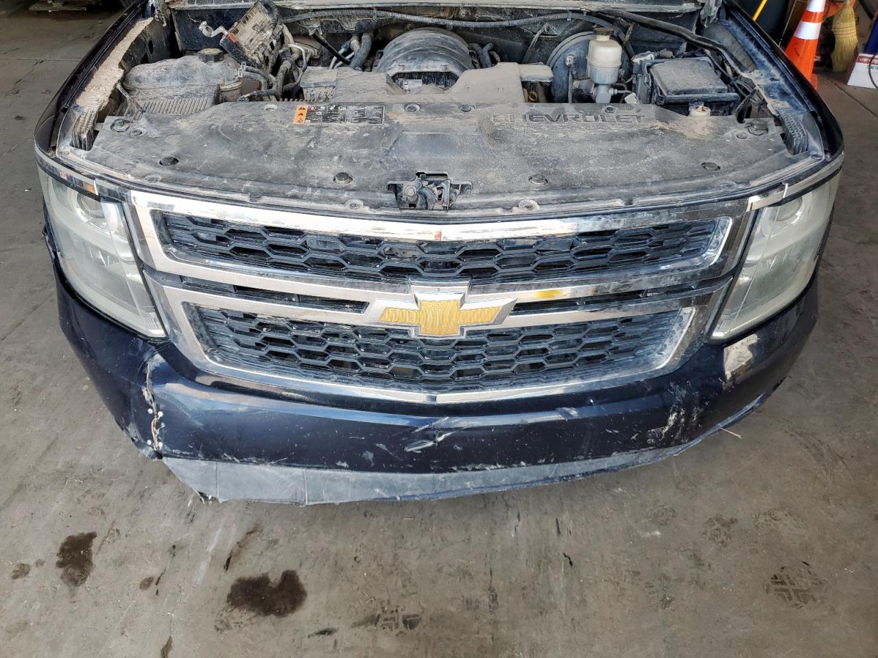 Chevrolet Suburban K1500 Lt Image 4