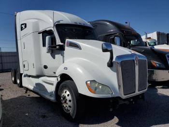  Salvage Kenworth Constructi