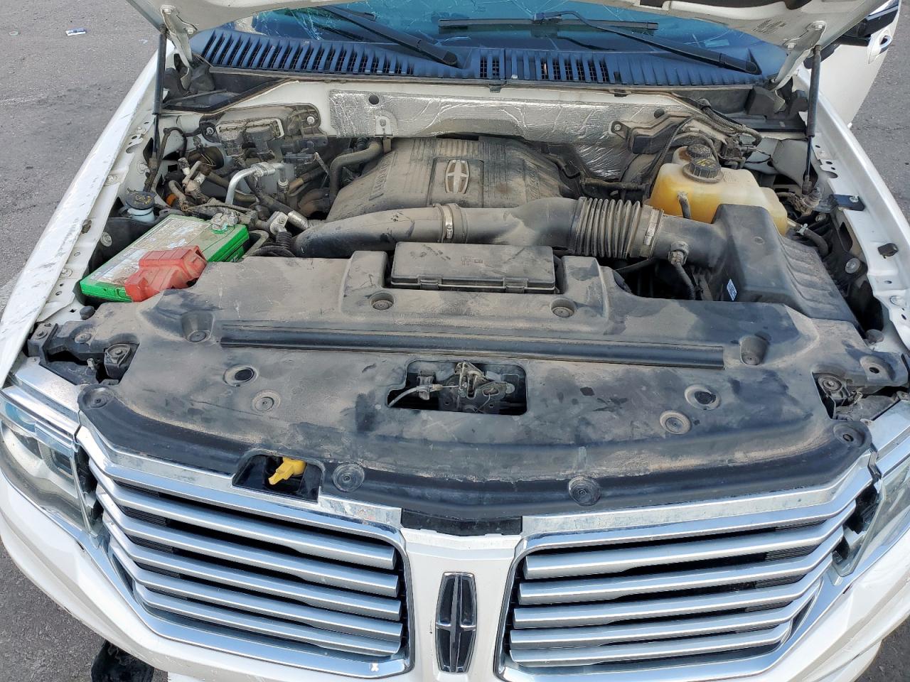 Lincoln Navigator Image 10