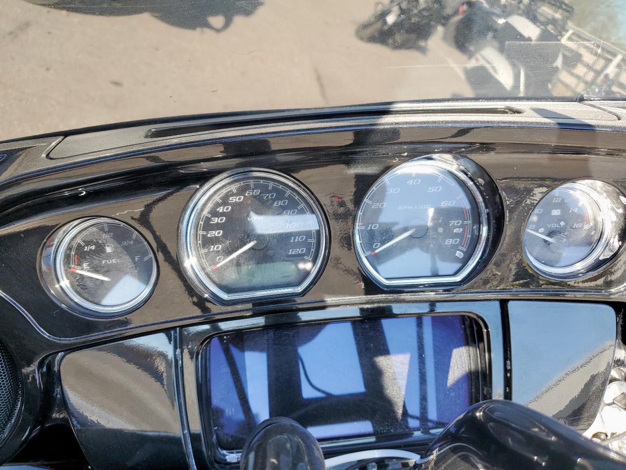 Harley-Davidson Flhxst Image 2