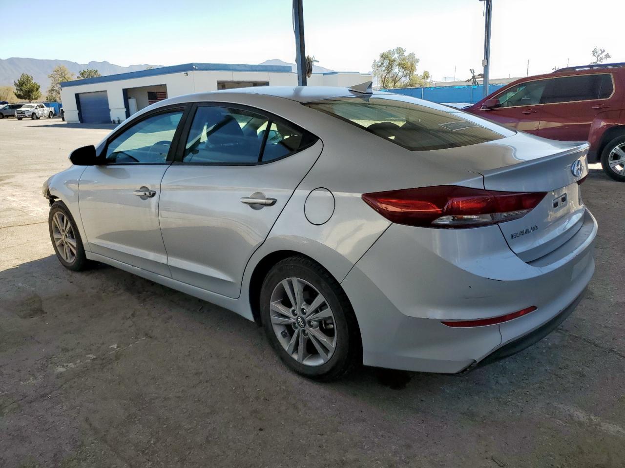Hyundai ELANTRA Sel Image 8