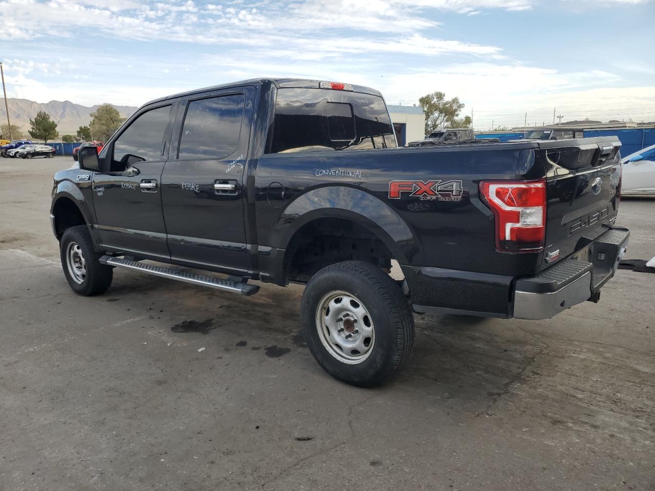Ford F-150 Supercrew Image 12