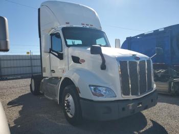  Salvage Peterbilt Tractor 579