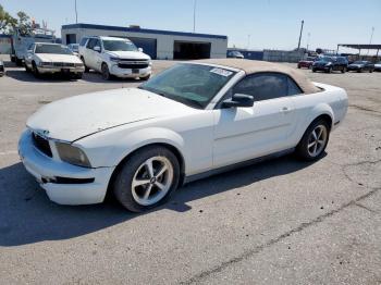  Salvage Ford Mustang
