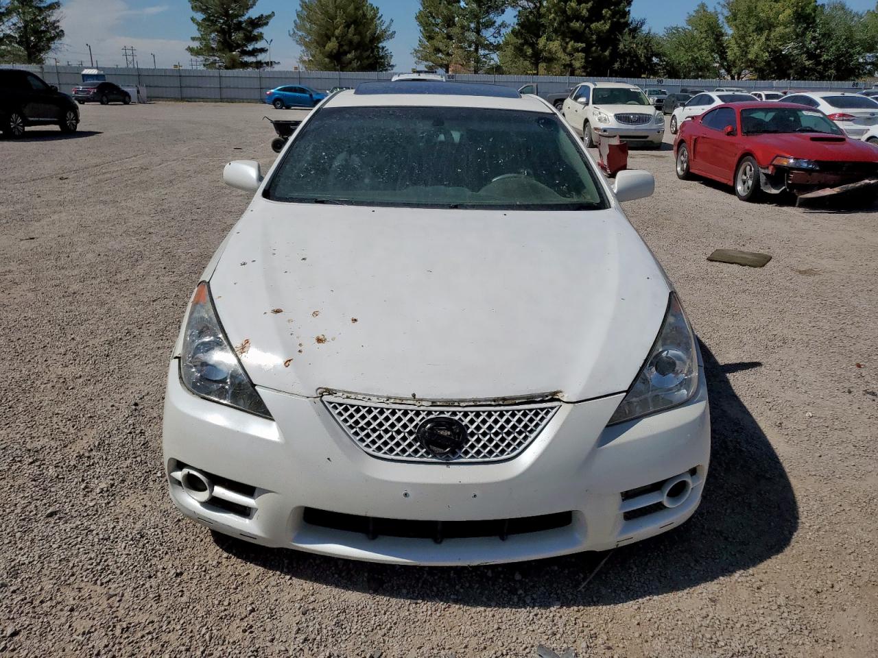 Toyota Camry Se Image 7