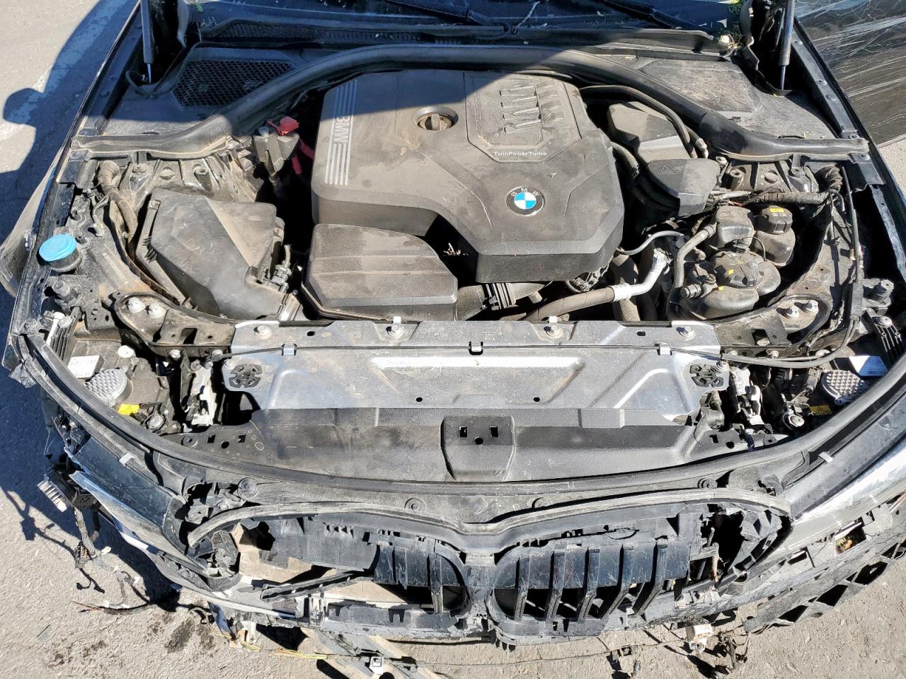 BMW 3 Series Image 3