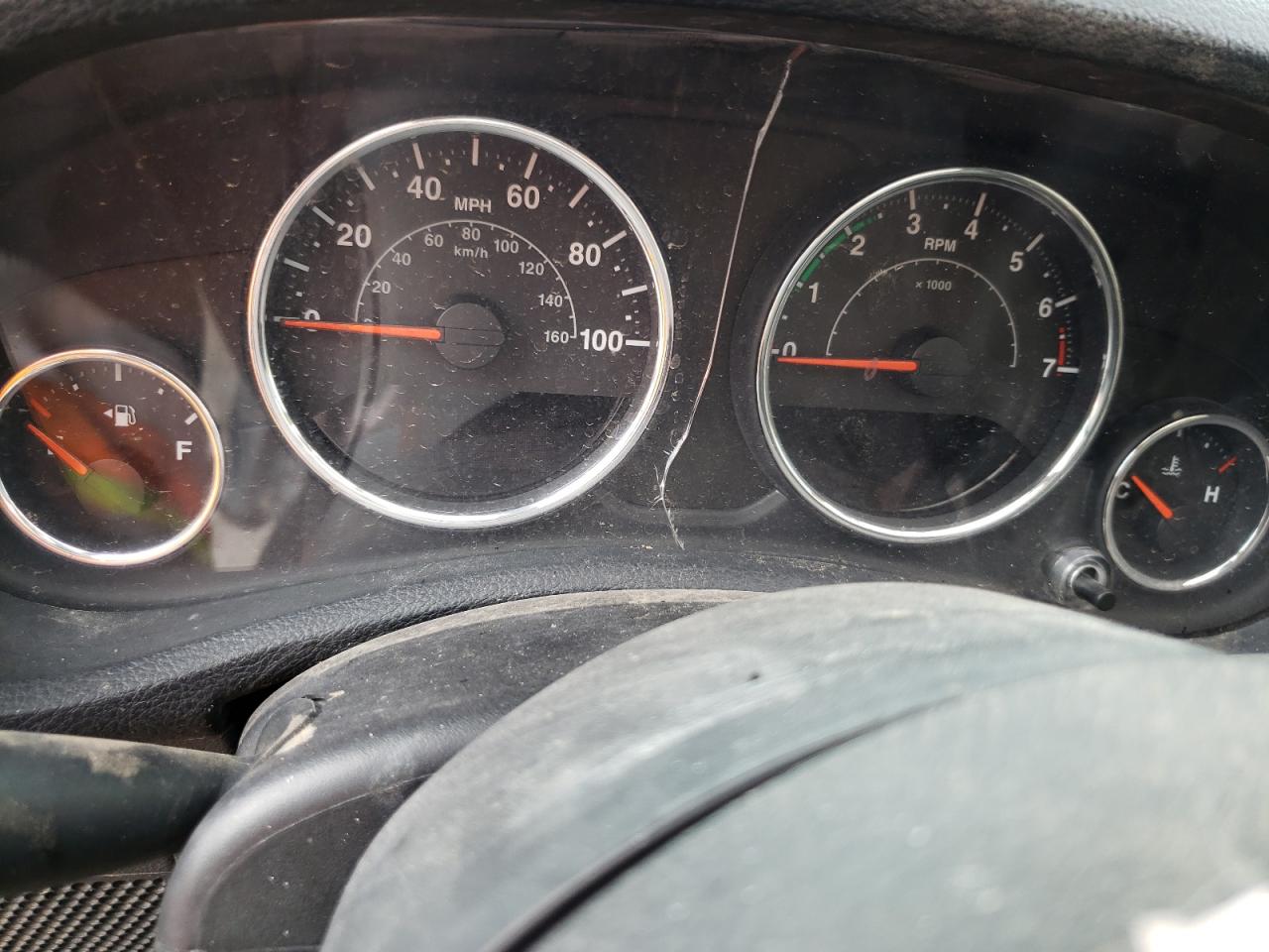 Jeep Wrangler Sahara Image 4