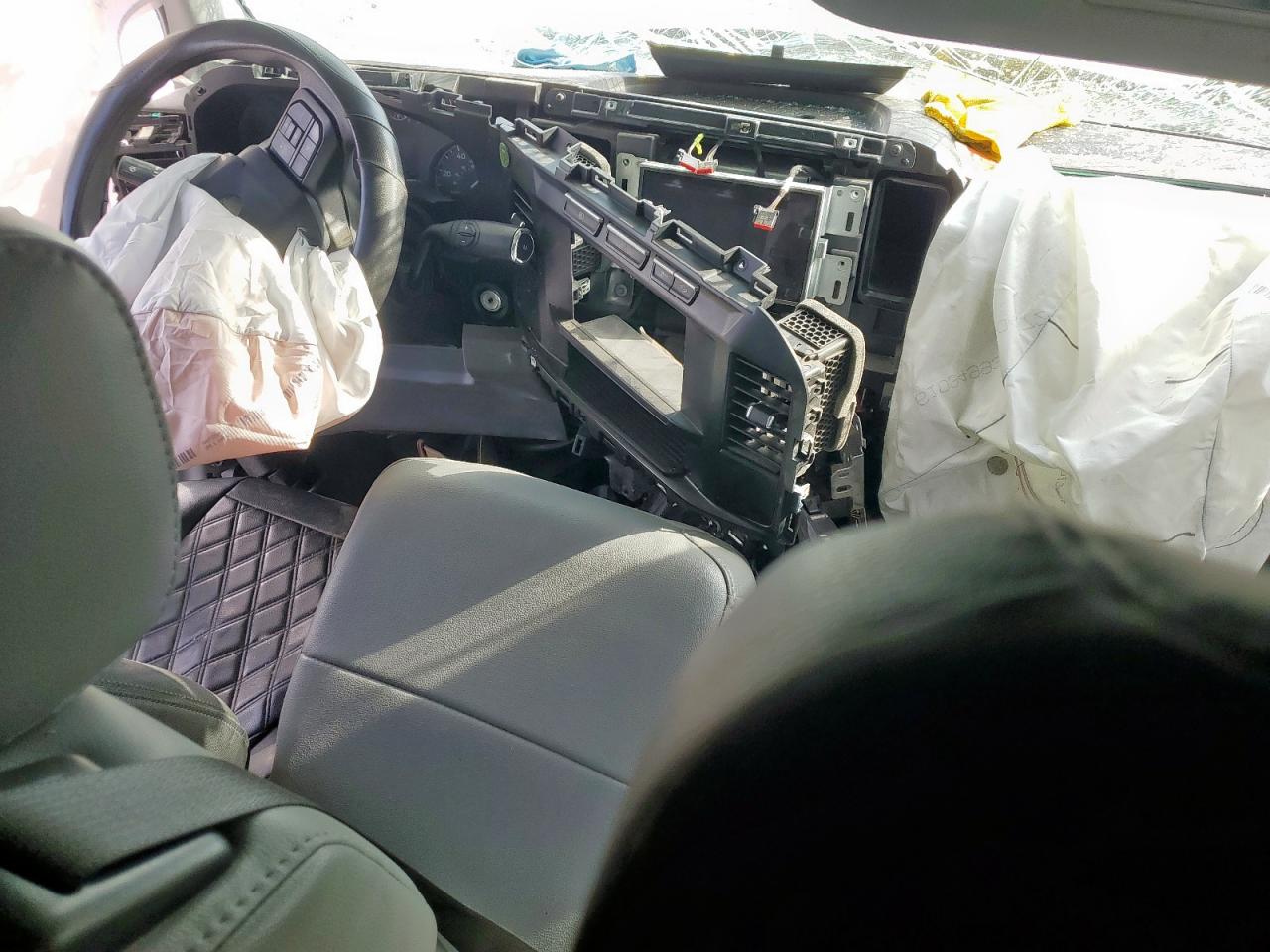 Ford F-350 Super Duty Image 9