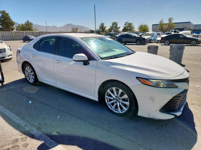 Toyota Camry L Image 12