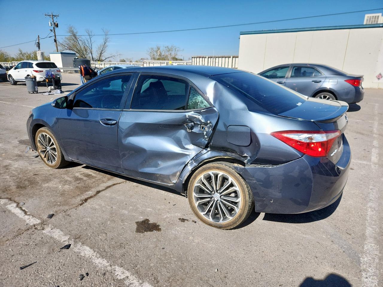 Toyota Corolla L Image 7