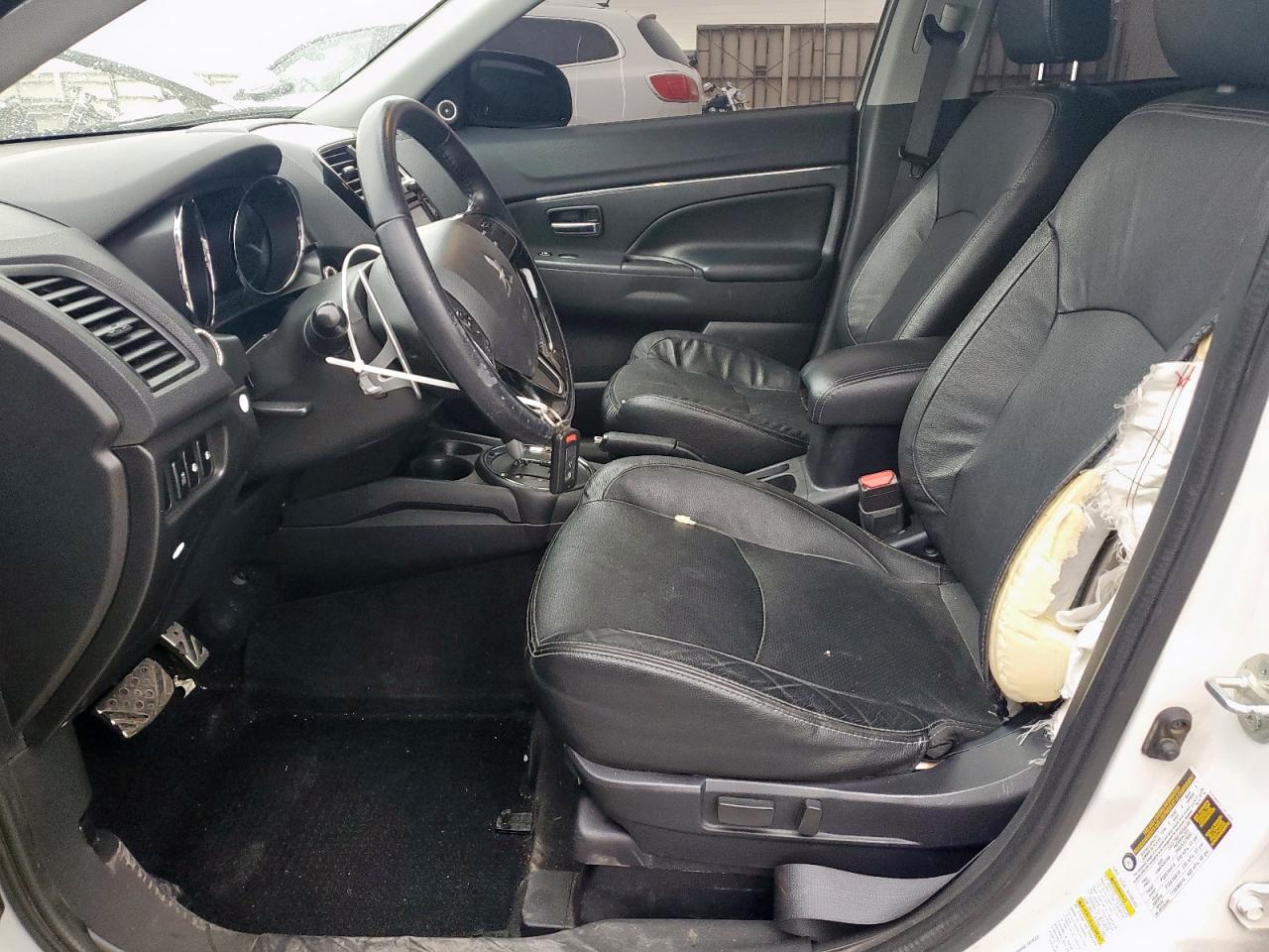 Mitsubishi Outlander Sel Image 4