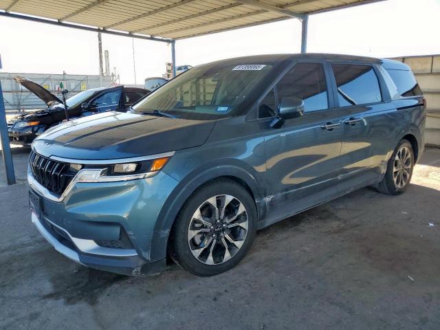  Salvage Kia Carnival