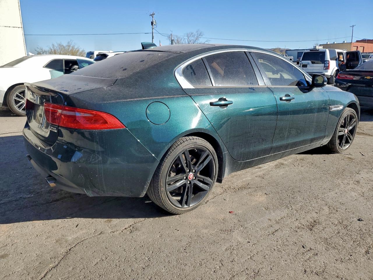 Jaguar XE Premium Image 7