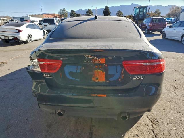 Jaguar XE Premium Image 11