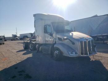  Salvage Peterbilt Tractor 579