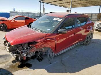  Salvage Nissan Kicks