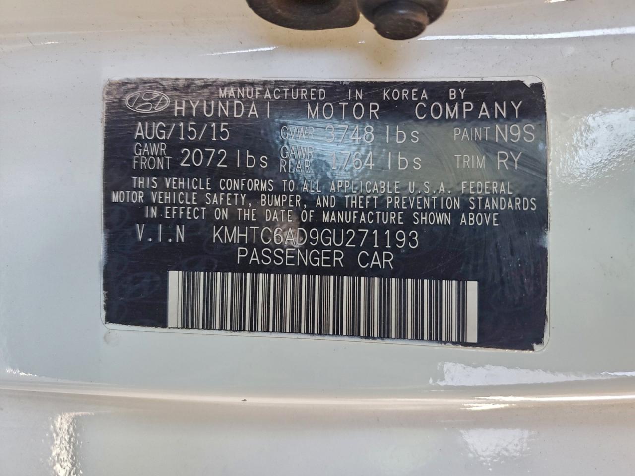 Hyundai VELOSTER Image 9