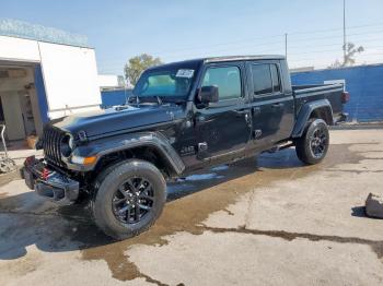  Salvage Jeep Gladiator