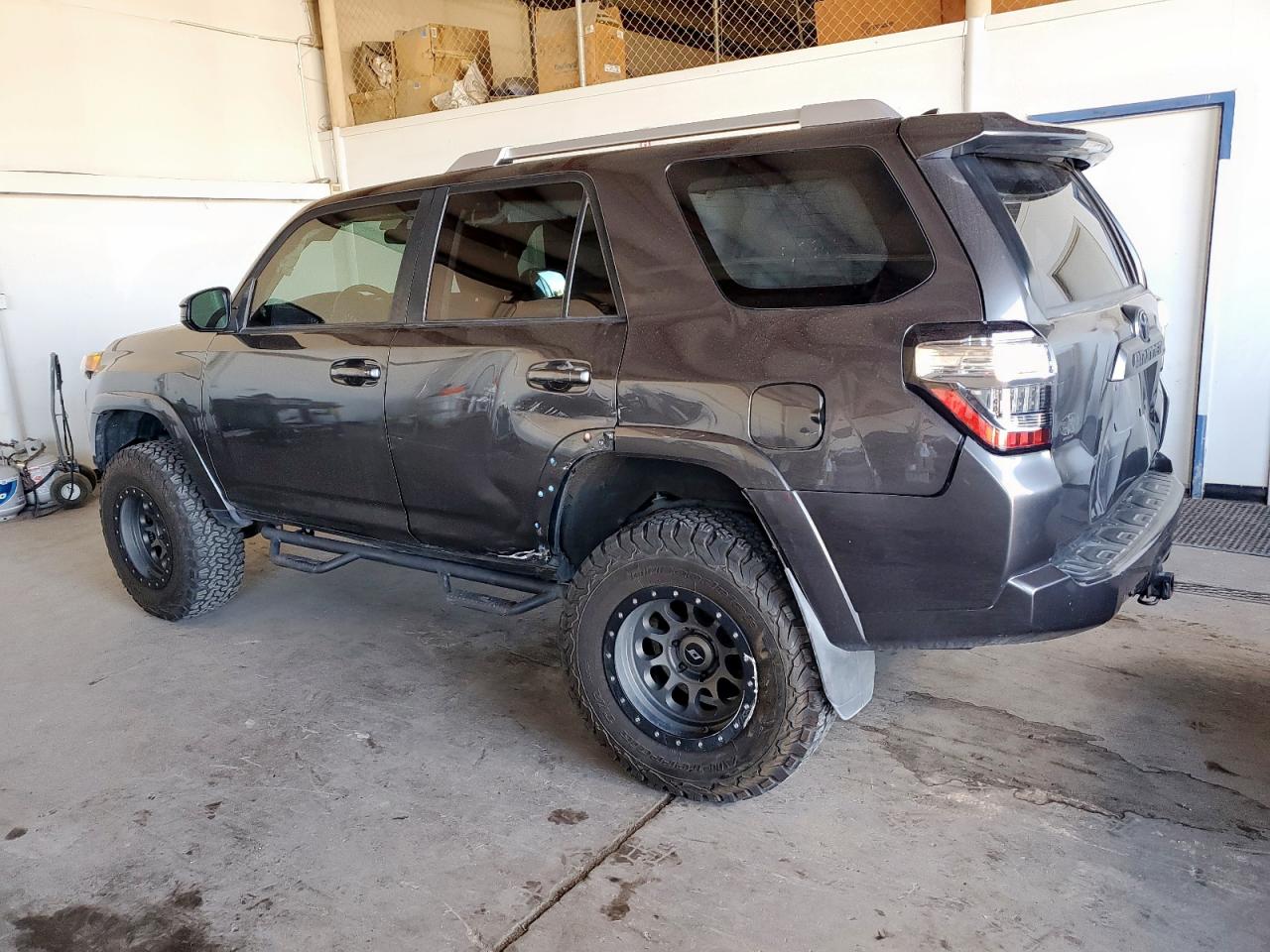 Toyota 4Runner Sr5/sr5 Premium Image 3