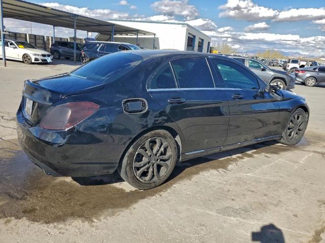 Mercedes-Benz C-Class 300 Image 10