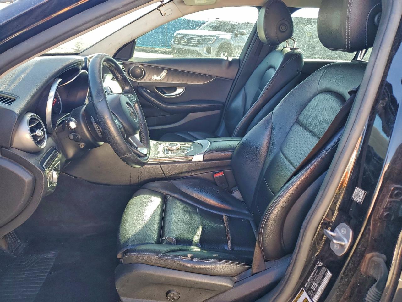 Mercedes-Benz C-Class 300 Image 4