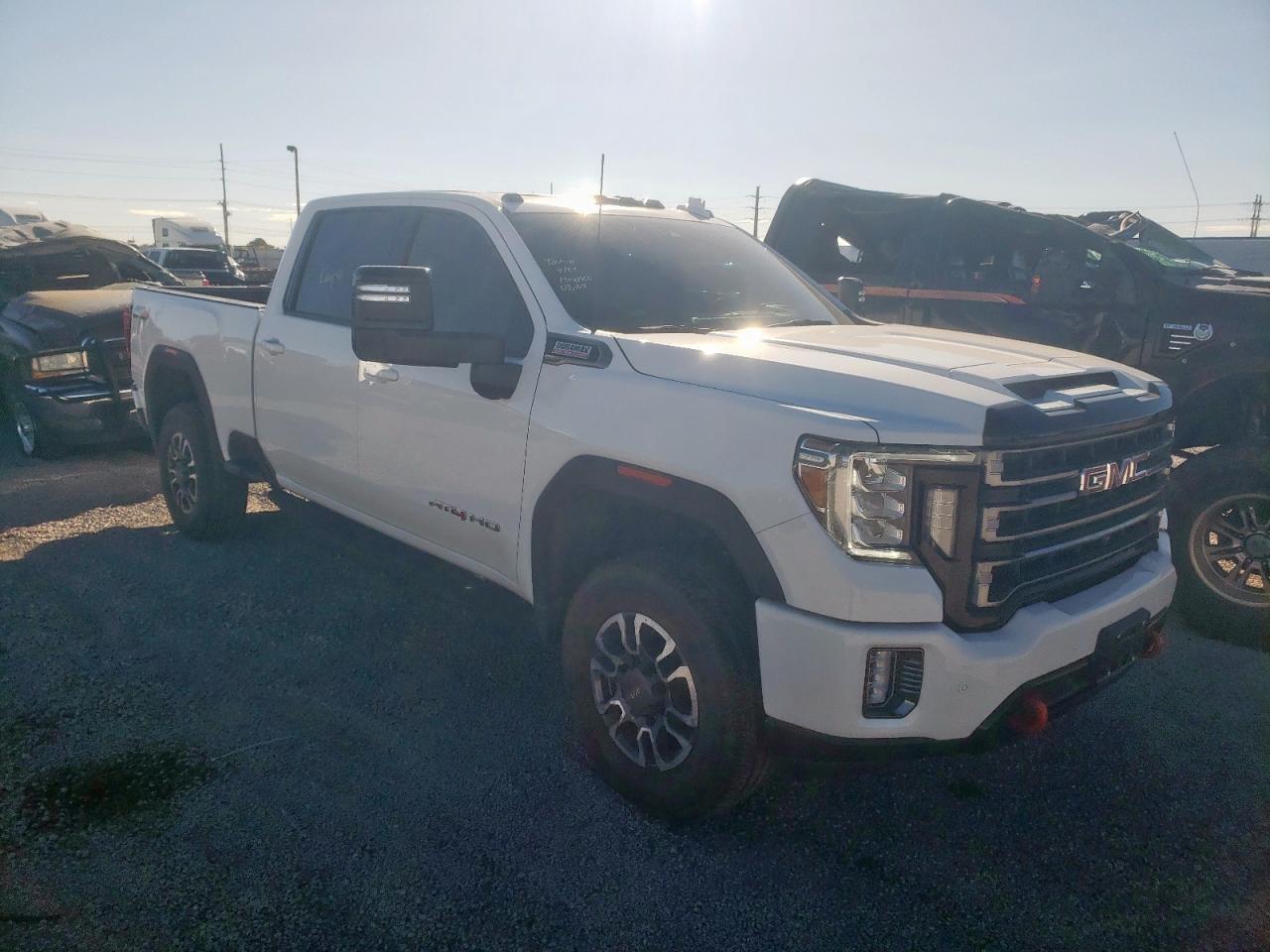 GMC Sierra K2500 At4 Image 3