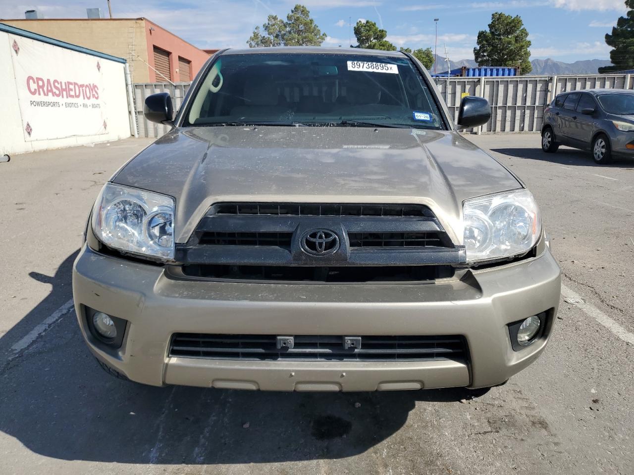 Toyota 4Runner Sr5 Image 6