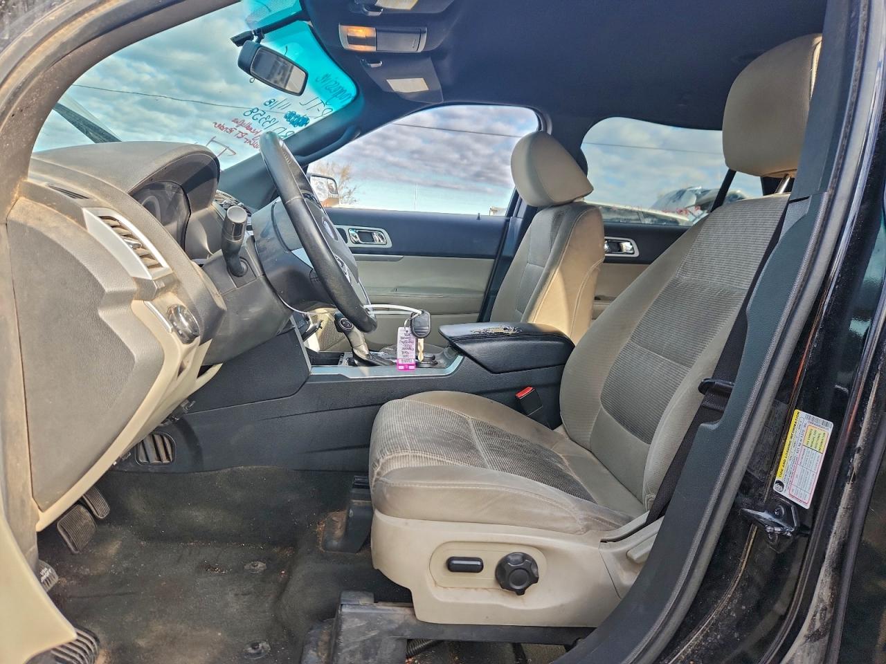 Ford Explorer Xlt Image 10