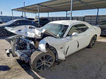 Salvage Dodge Challenger