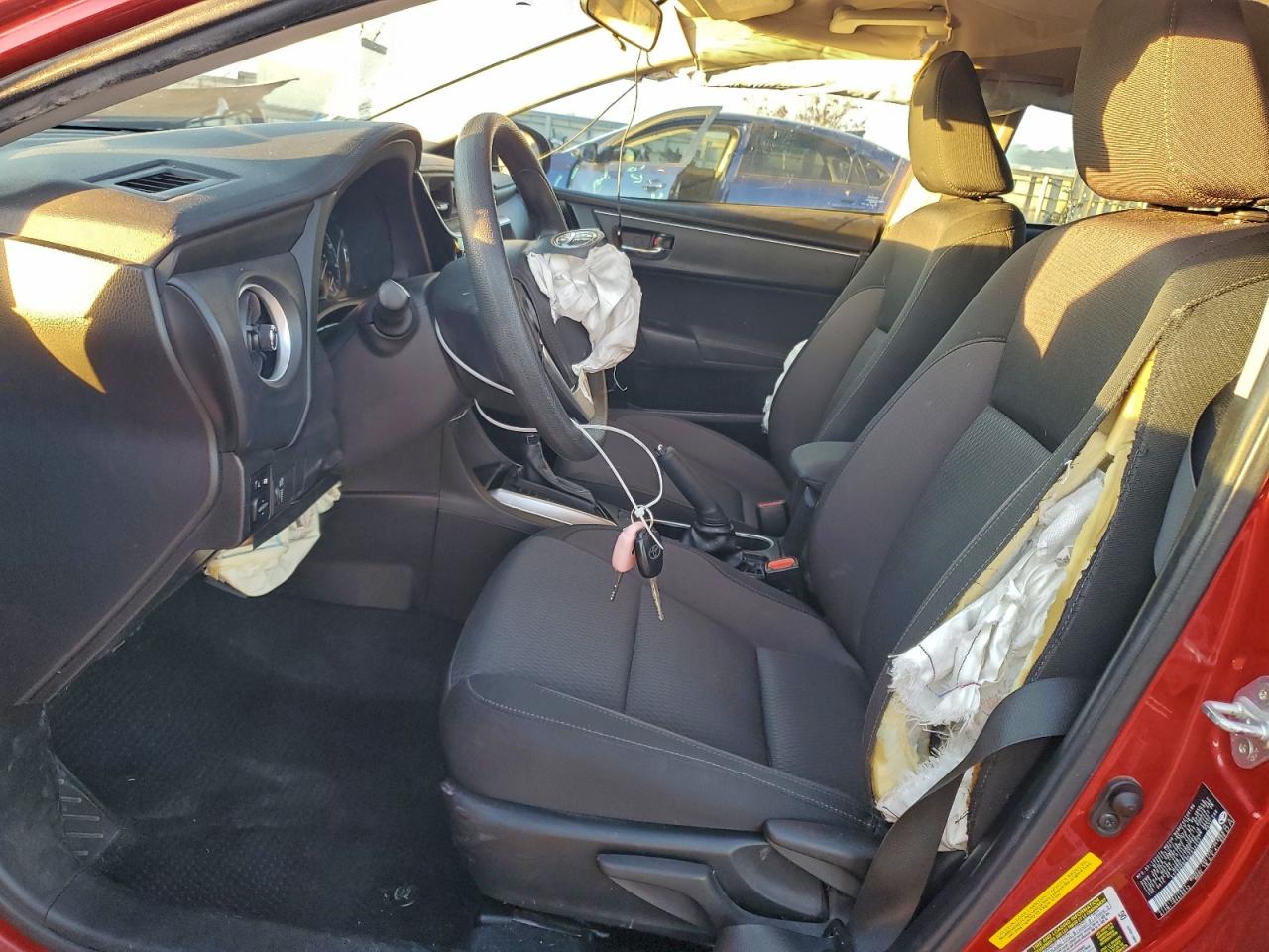 Toyota Corolla L Image 5