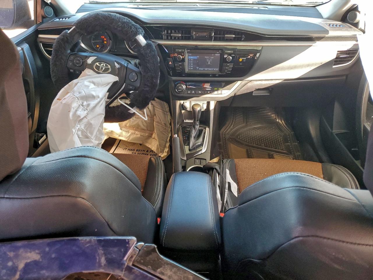 Toyota Corolla L Image 7