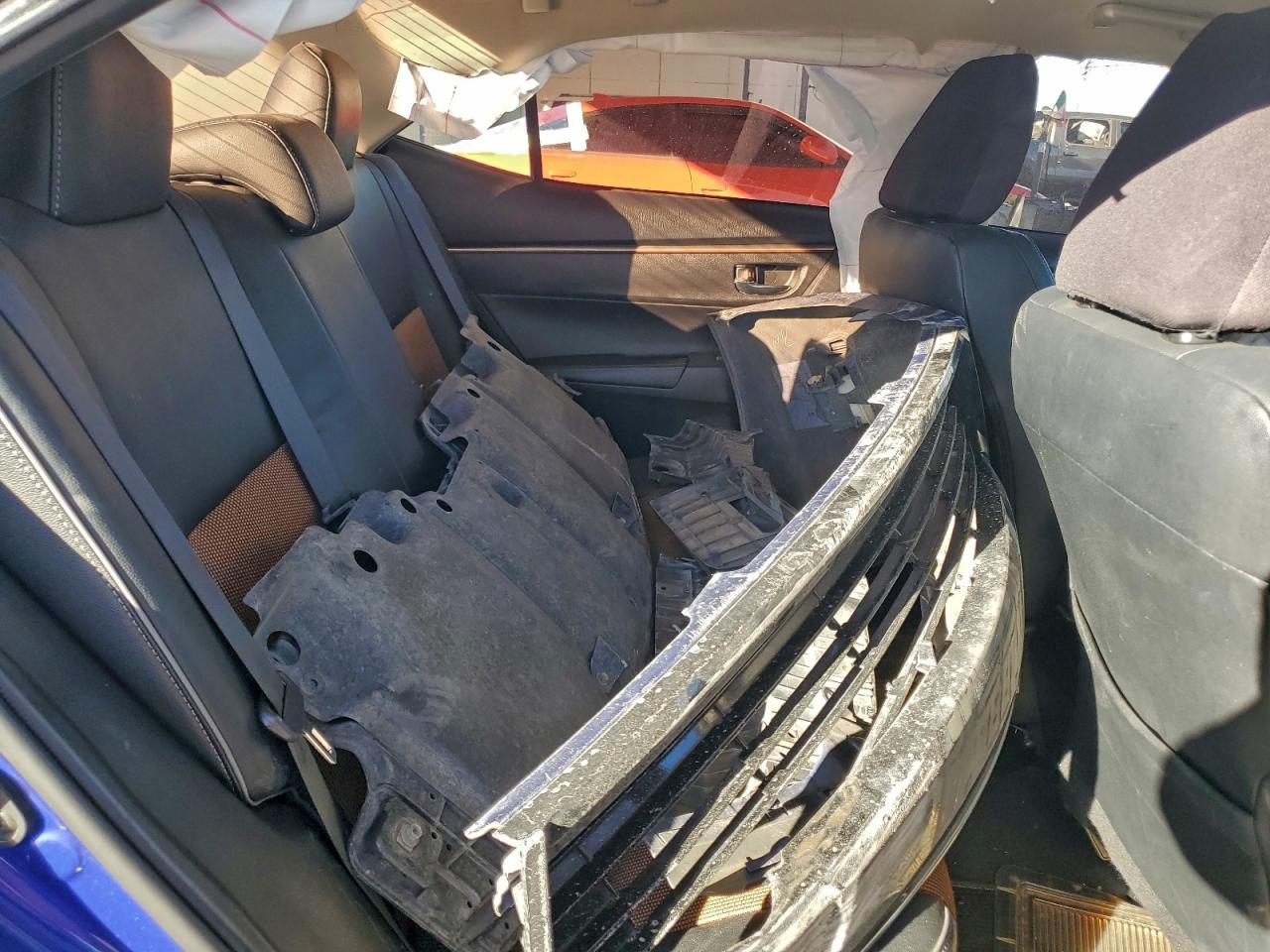 Toyota Corolla L Image 11