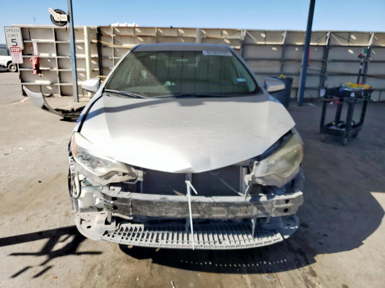 Toyota Corolla L Image 12