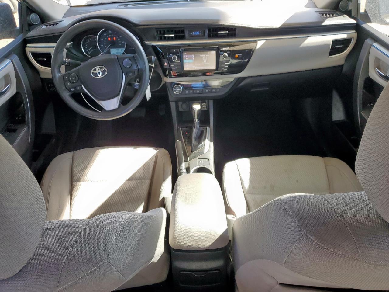 Toyota Corolla L Image 7