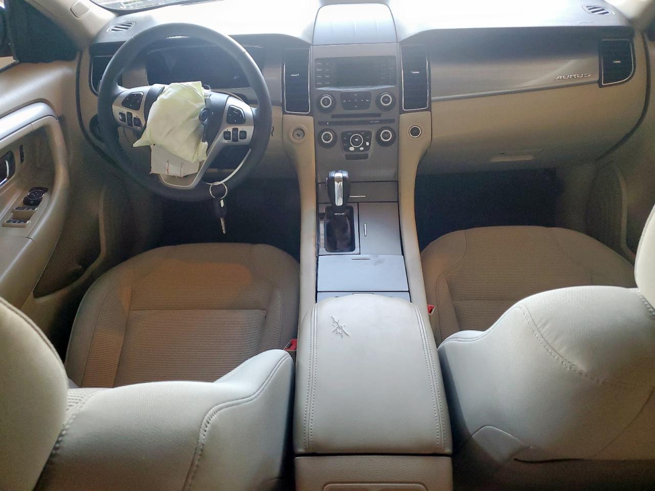 Ford Taurus Sel Image 10