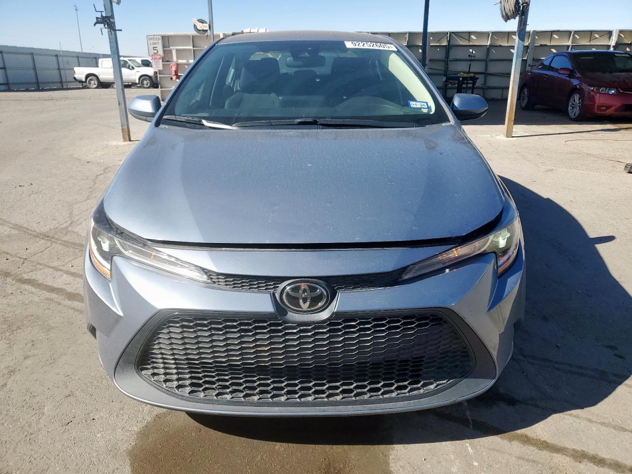 Toyota Corolla Le Image 6