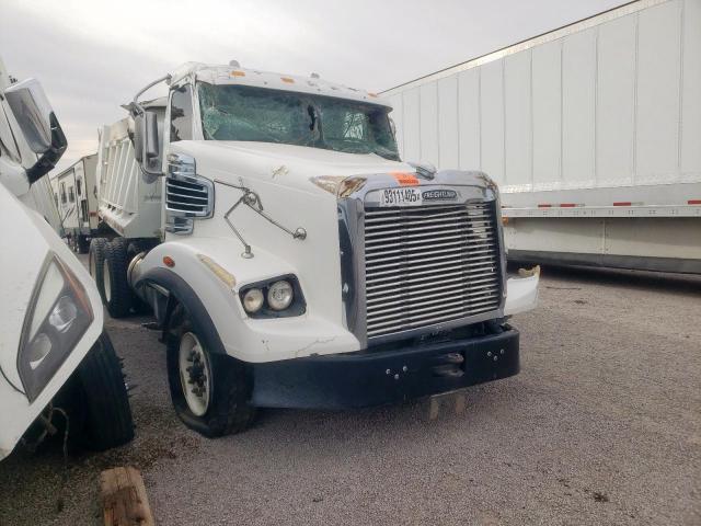  Salvage Freightliner 122sd