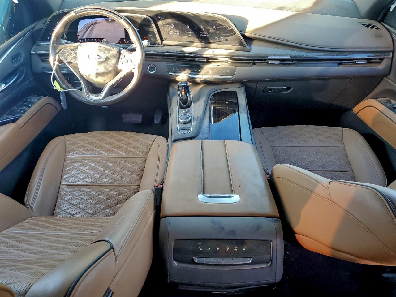 Cadillac Escalade Premium Luxury Image 6