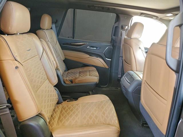 Cadillac Escalade Premium Luxury Image 12