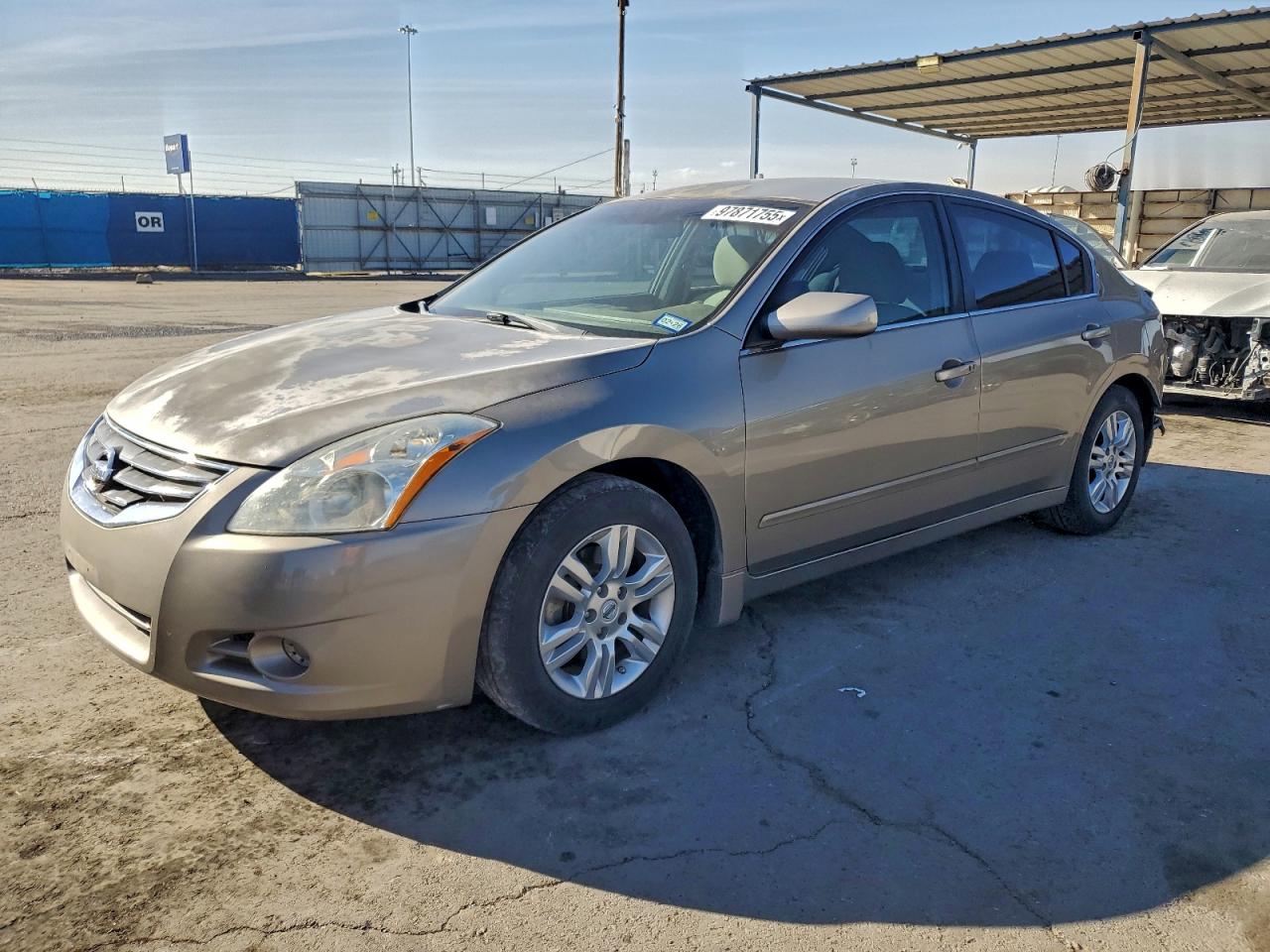 Nissan Altima Base Image 1