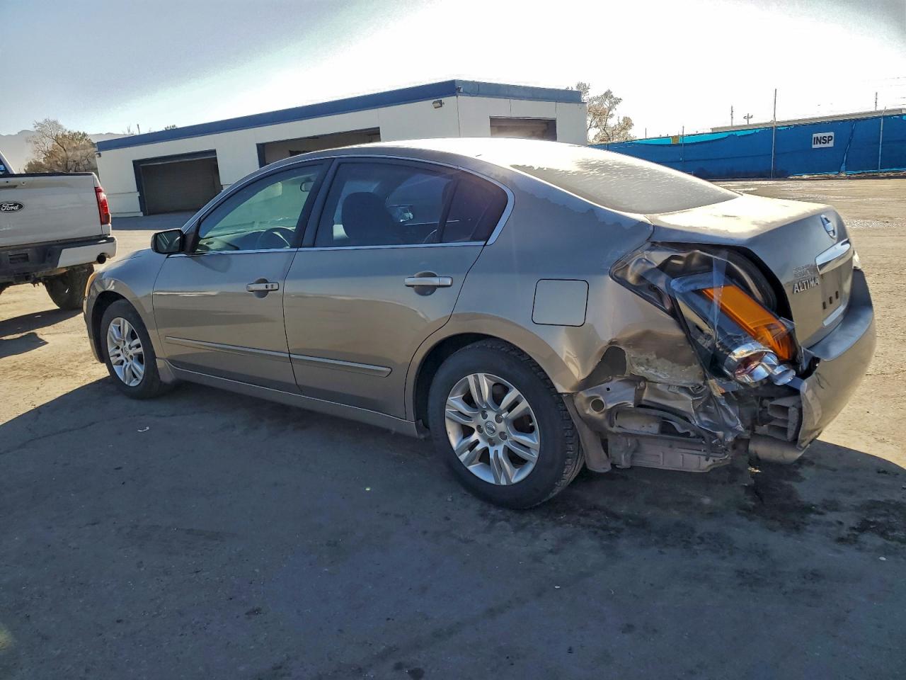 Nissan Altima Base Image 3