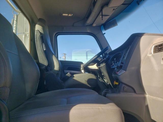 Kenworth Constructi T680 Image 3