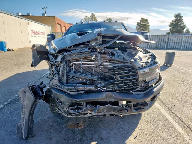 Ram 2500 Powerwagon Image 4