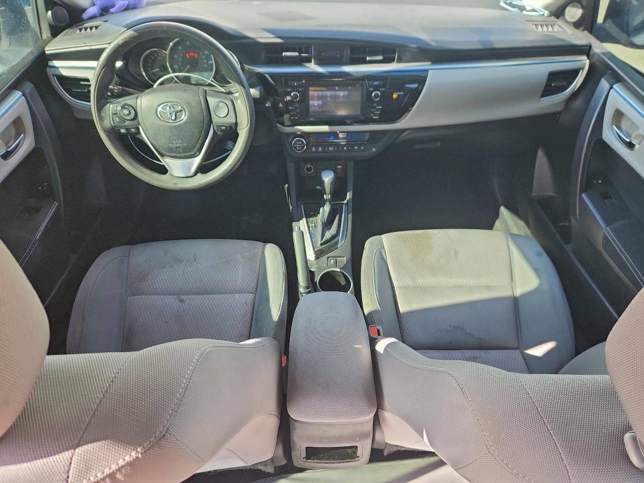 Toyota Corolla L Image 12