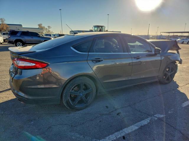 Ford Fusion Se Image 4