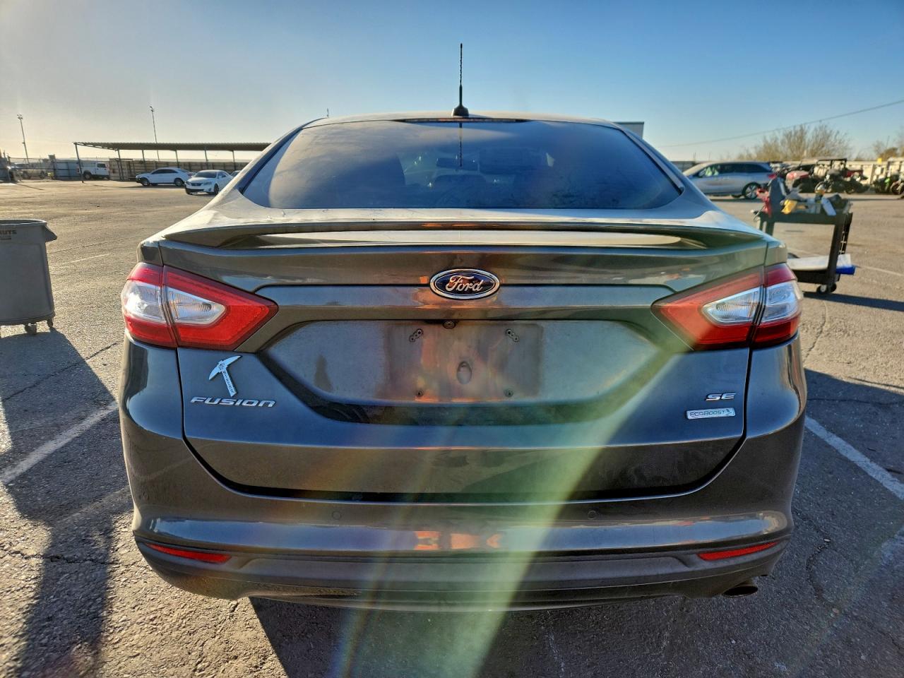 Ford Fusion Se Image 8