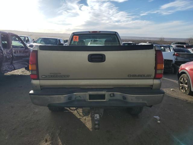 Chevrolet Silverado K2500 Heavy Duty Image 9
