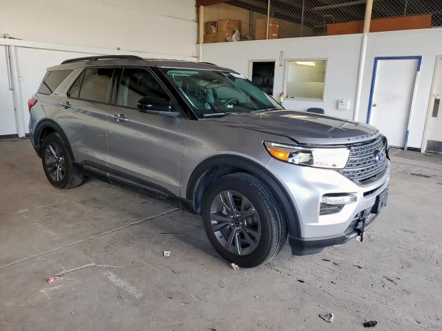 Ford Explorer Xlt Image 3
