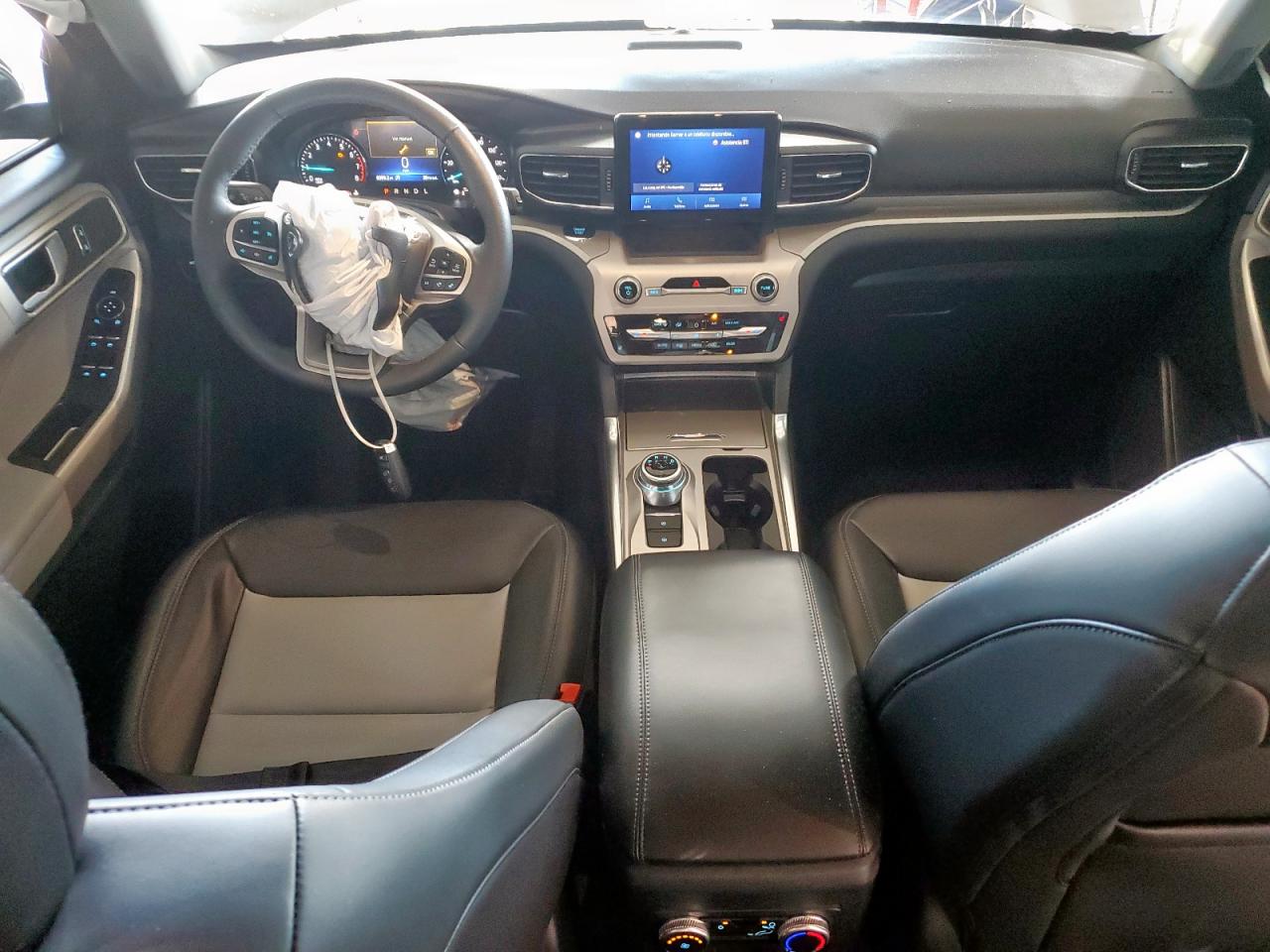 Ford Explorer Xlt Image 5